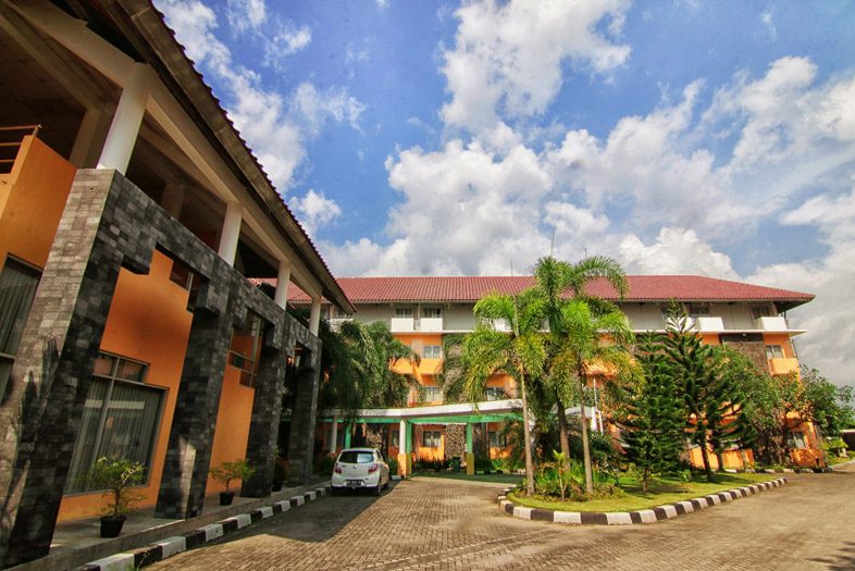University Hotel