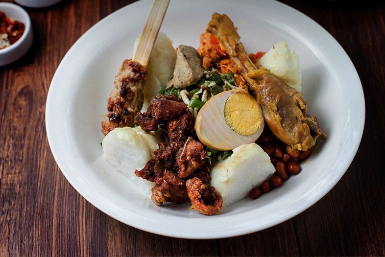 Nasi Ayam Kedewatan Ibu Mangku, Ubud