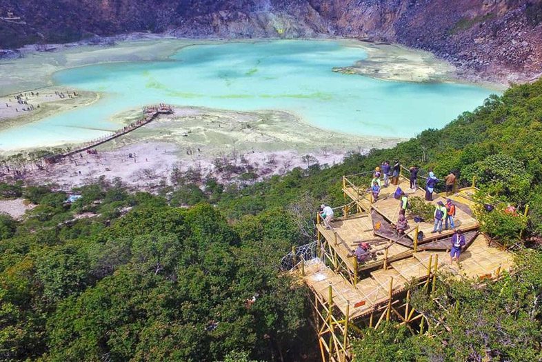 Skywalk Cantigi, Kawah Putih Ciwidey