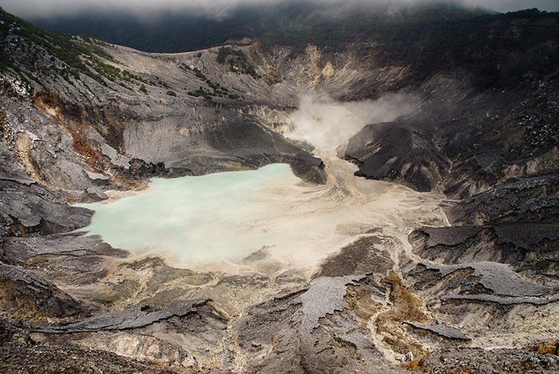 Kawah Ratu, Tangkuban Perahu