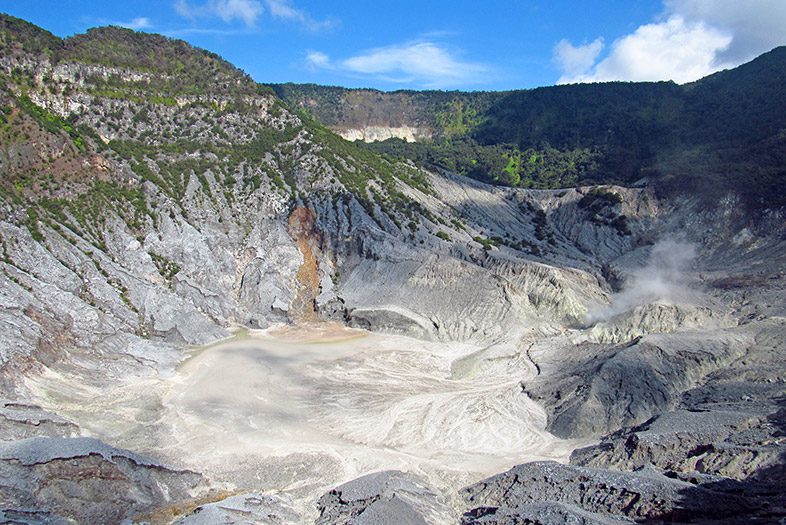 Tangkuban Perahu