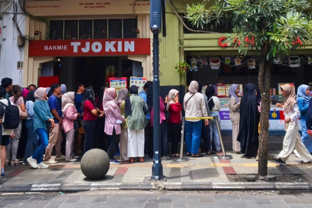15 Rekomendasi Kuliner di Braga Bandung