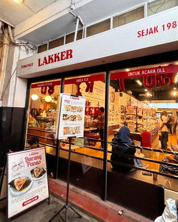 Toko Kue Lakker, Braga, Bandung